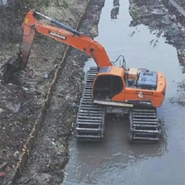 河道清淤挖掘机